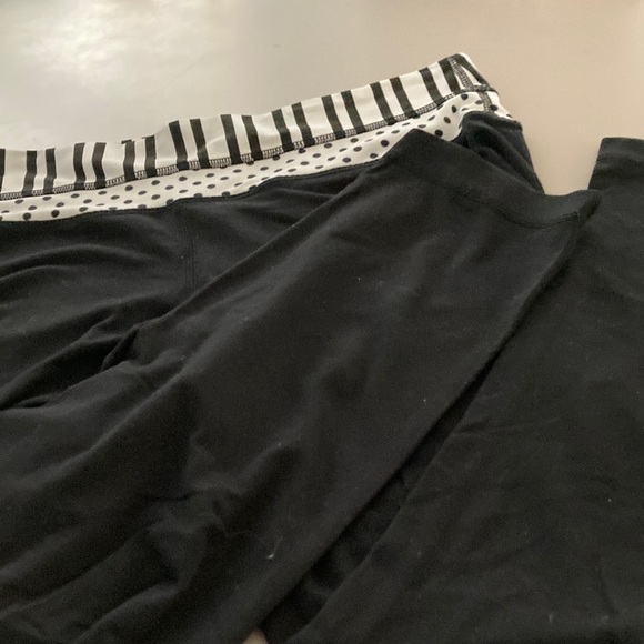 103.  Great Leggings with cute design - Picture 1 of 3